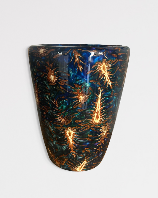 David Szelpal - Pine cone hybird vase