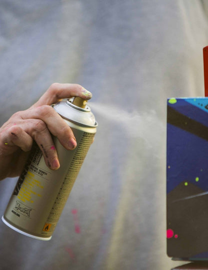 Montana Varnish Spray Can 400ml - Semi Gloss Varnish